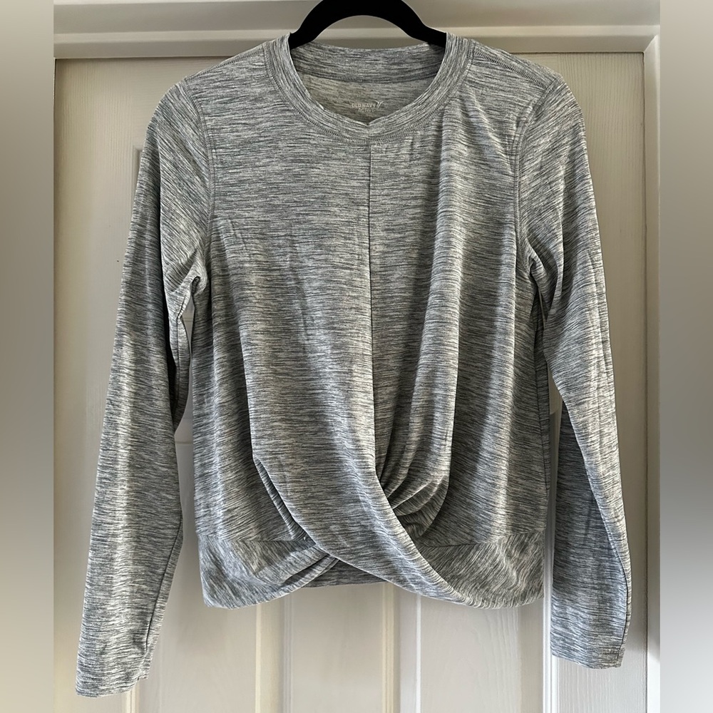 Old Navy Heather Gray Twist Front Workout Shirt